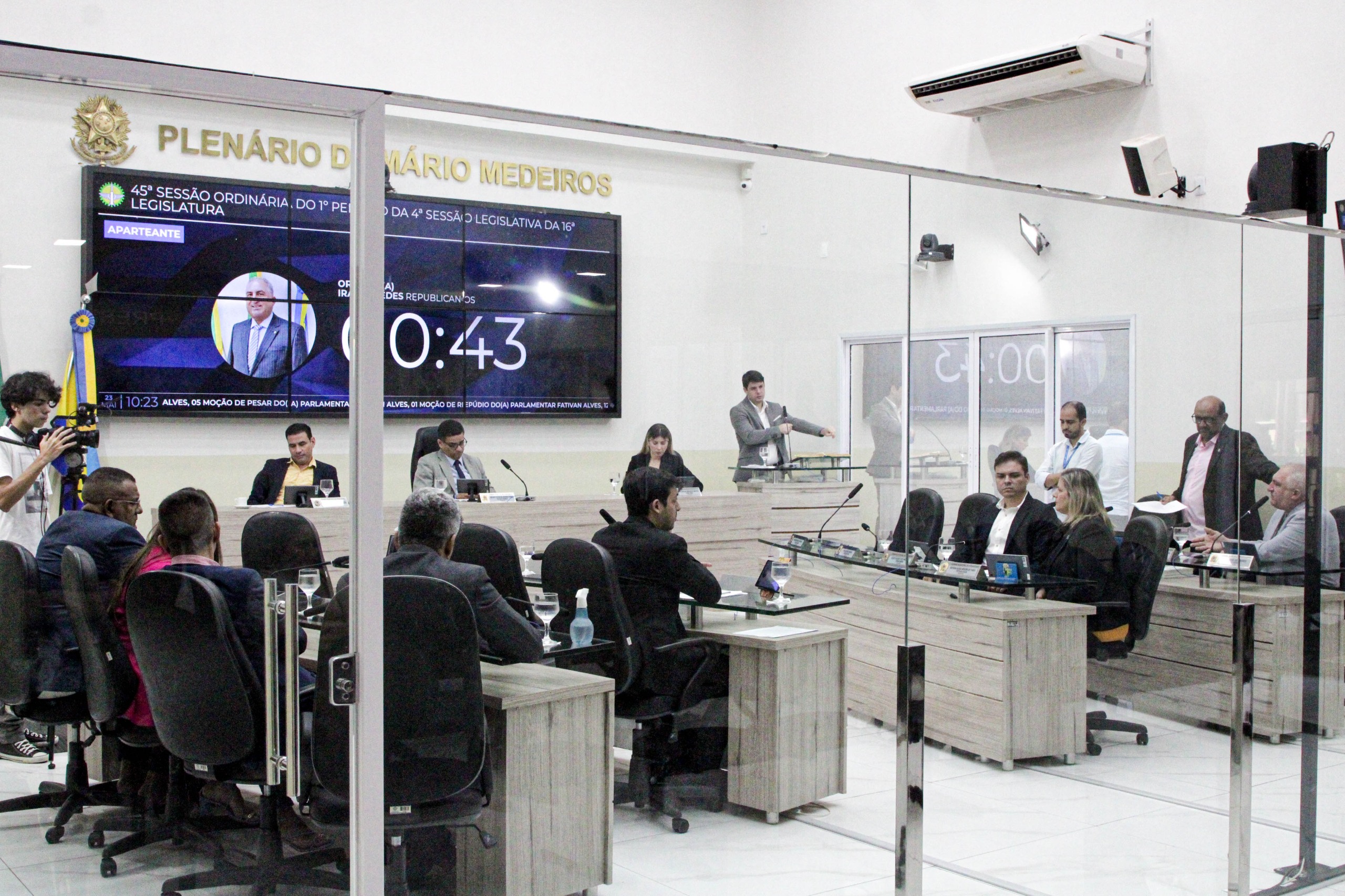 Educação pública é tema debatido em Sessão Ordinária