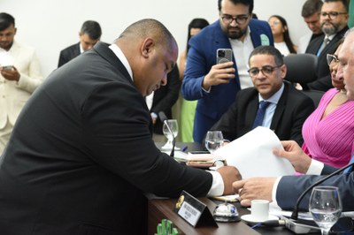 2025-01-01 - Posse dos novos vereadores
