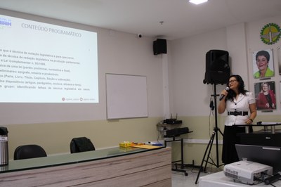 2025-02-21 e 24 - introdução à tecnica de redação legislativa