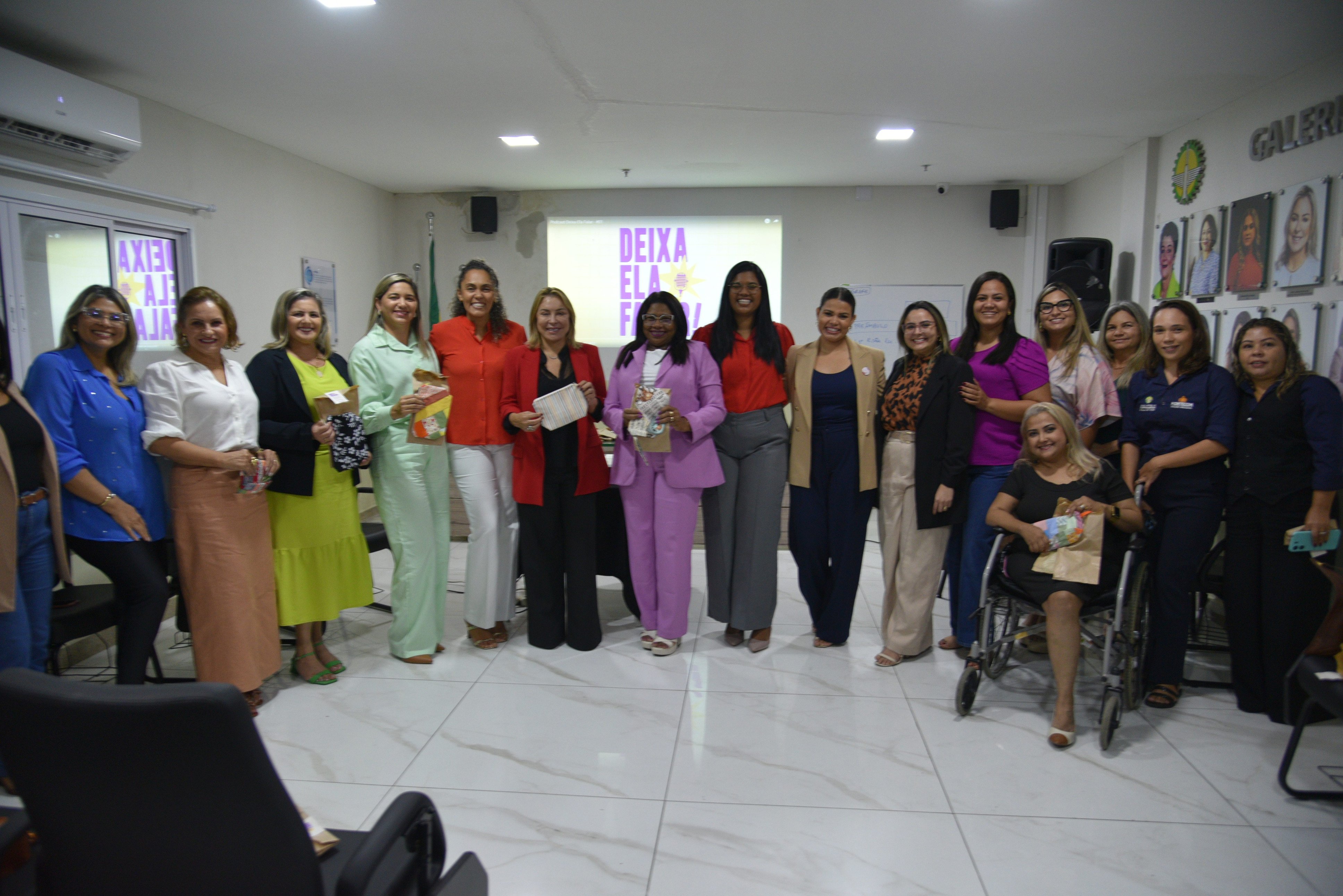2025-03-17 - lançamento do podcast da Frente Parlamentar das Mulheres