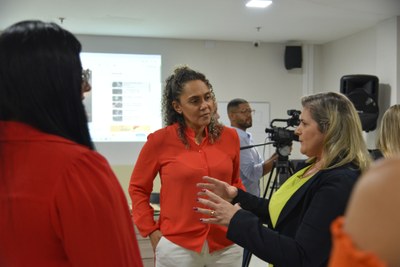2025-03-17 - lançamento do podcast da Frente Parlamentar das Mulheres