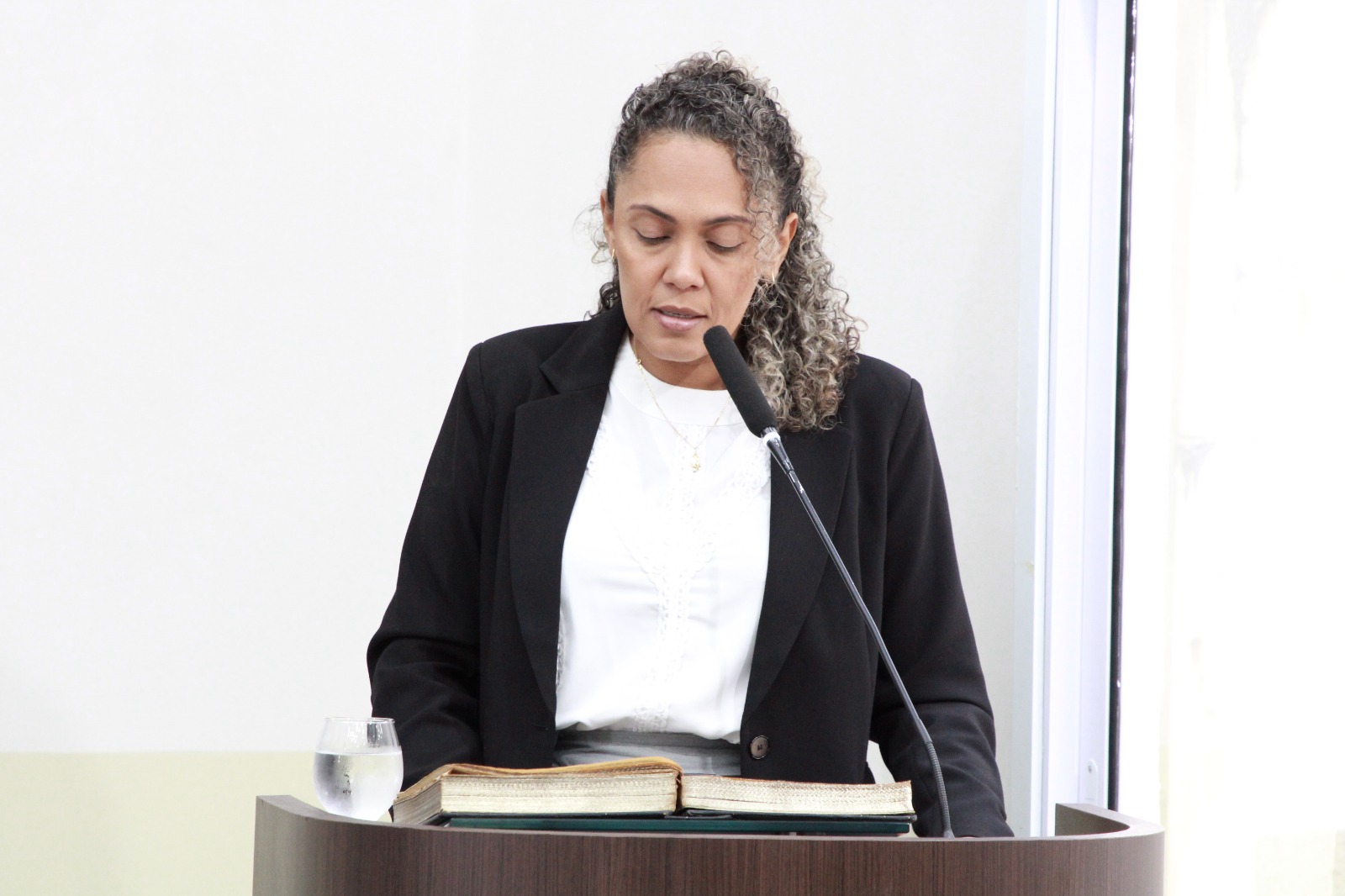 Vereadora Rárika Bastos fala sobre direitos das mulheres 